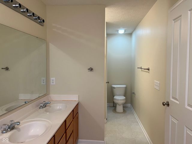 3522 N Golden Gate Drive N, Westfield, IN 46074