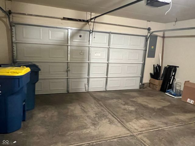 3522 N Golden Gate Drive N, Westfield, IN 46074