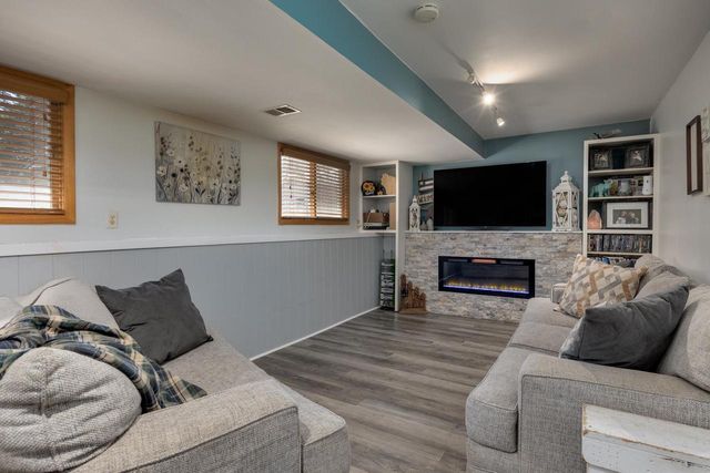 4709 Hamlet Place, Madison, WI 53714