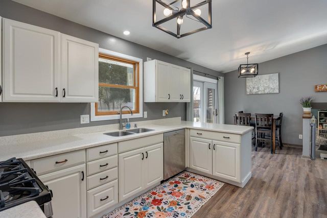 4709 Hamlet Place, Madison, WI 53714