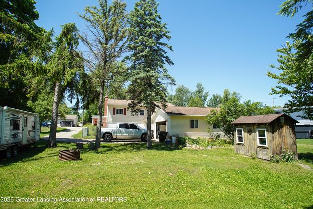 222 Dawn Court, Potterville, MI 48876