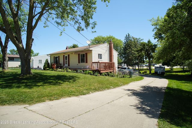 222 Dawn Court, Potterville, MI 48876