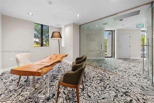 701 Valencia Ave 504, Coral Gables, FL 33134
