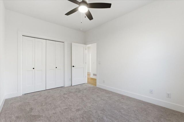 5356 W ARDMORE Street, Council Bluffs, IA 51503