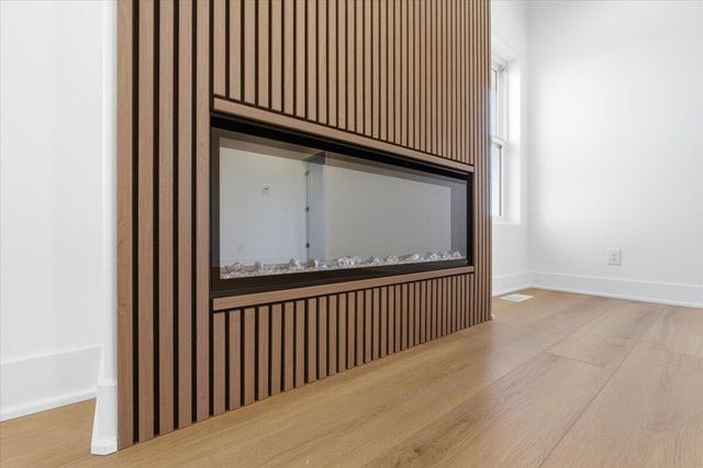 5356 W ARDMORE Street, Council Bluffs, IA 51503