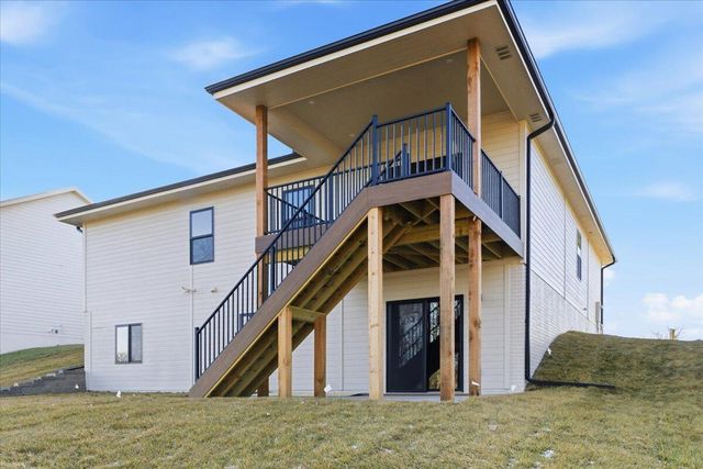 5356 W ARDMORE Street, Council Bluffs, IA 51503