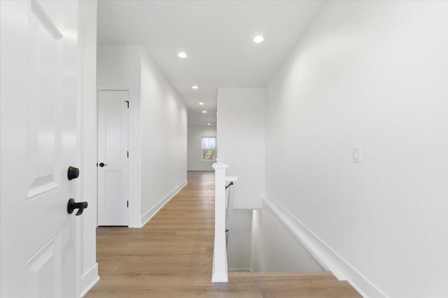 5356 W ARDMORE Street, Council Bluffs, IA 51503