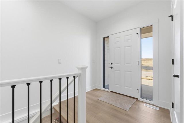 5356 W ARDMORE Street, Council Bluffs, IA 51503