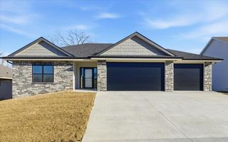 5356 W ARDMORE Street, Council Bluffs, IA 51503