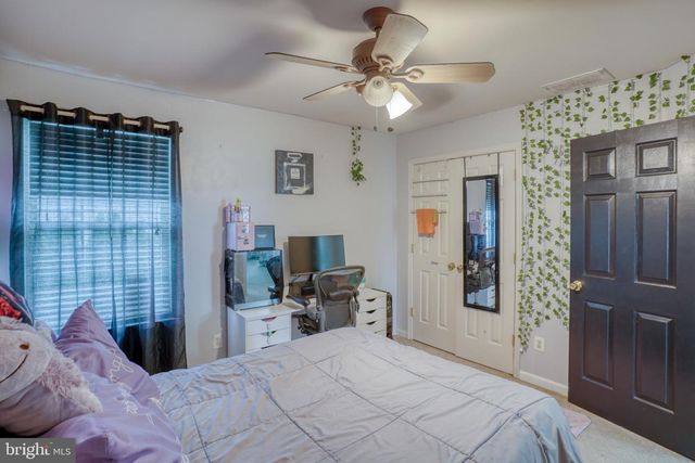 12 BANCROFT RD, New Castle, DE 19720