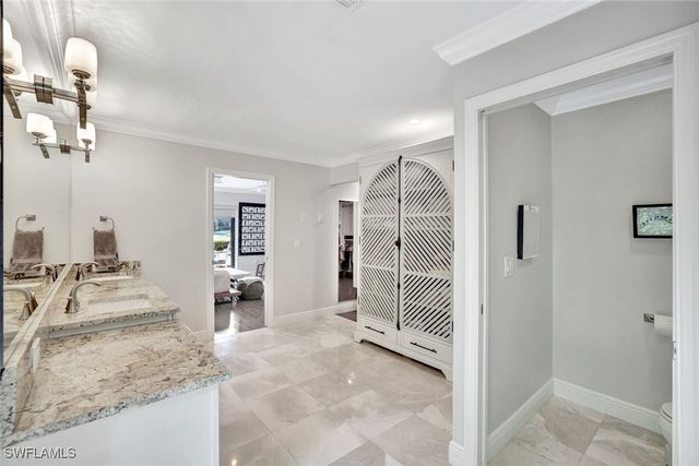 36 Cajeput DR, Naples, FL 34108