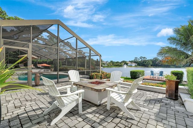 36 Cajeput DR, Naples, FL 34108
