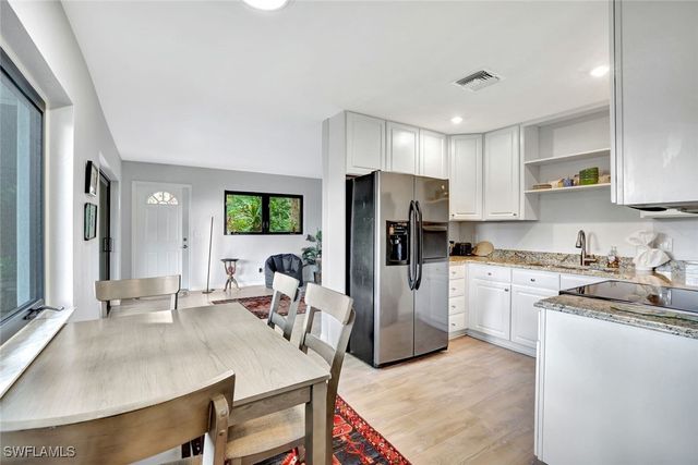 36 Cajeput DR, Naples, FL 34108