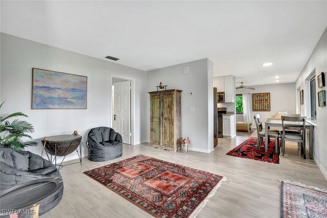 36 Cajeput DR, Naples, FL 34108