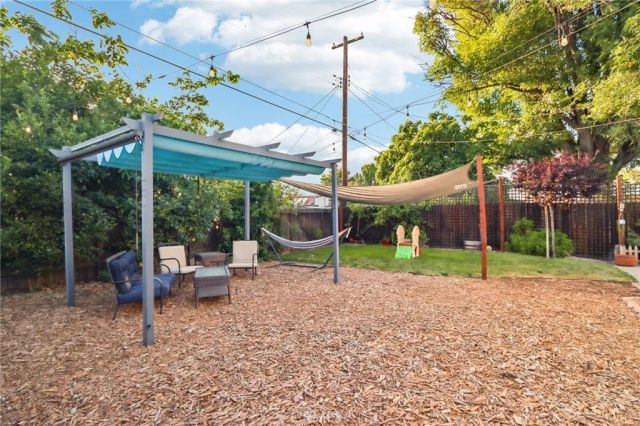8411 Mammoth Avenue, Panorama City, CA 91402