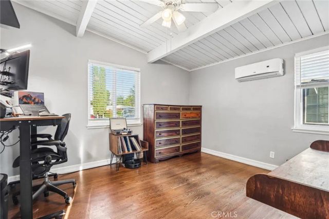 8411 Mammoth Avenue, Panorama City, CA 91402