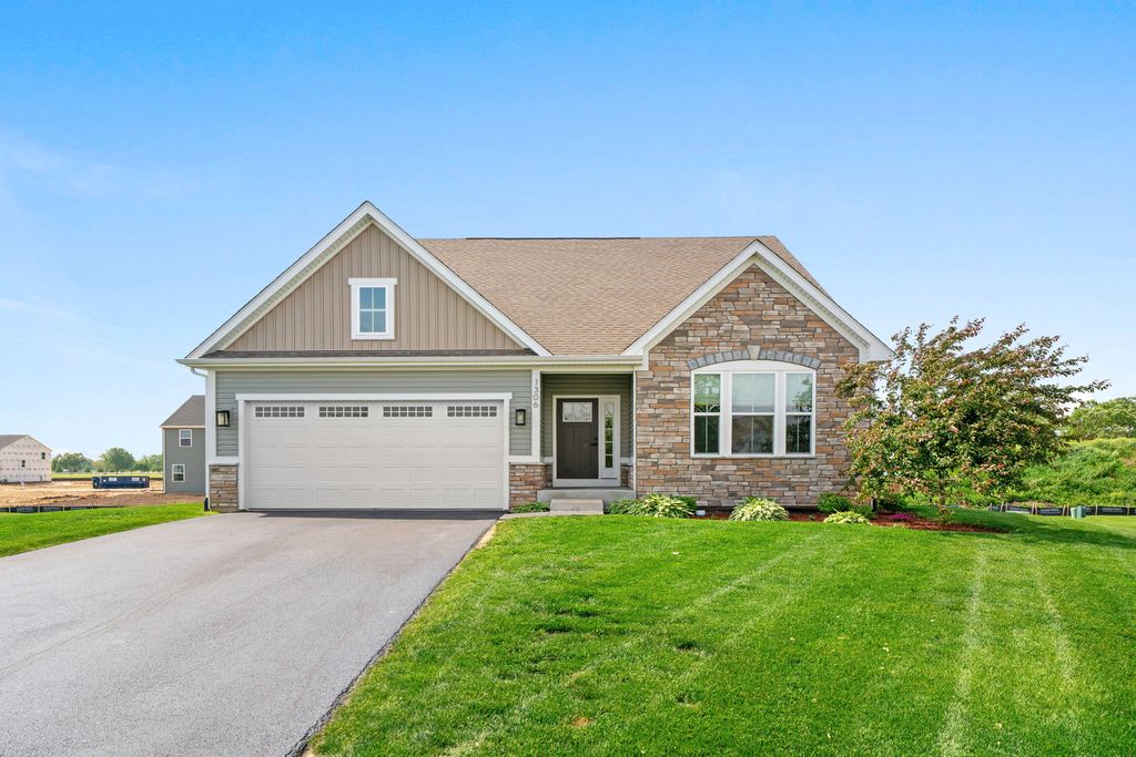Image 1 of property listing at 1306 S Wind Drive, Sandwich, IL 60548