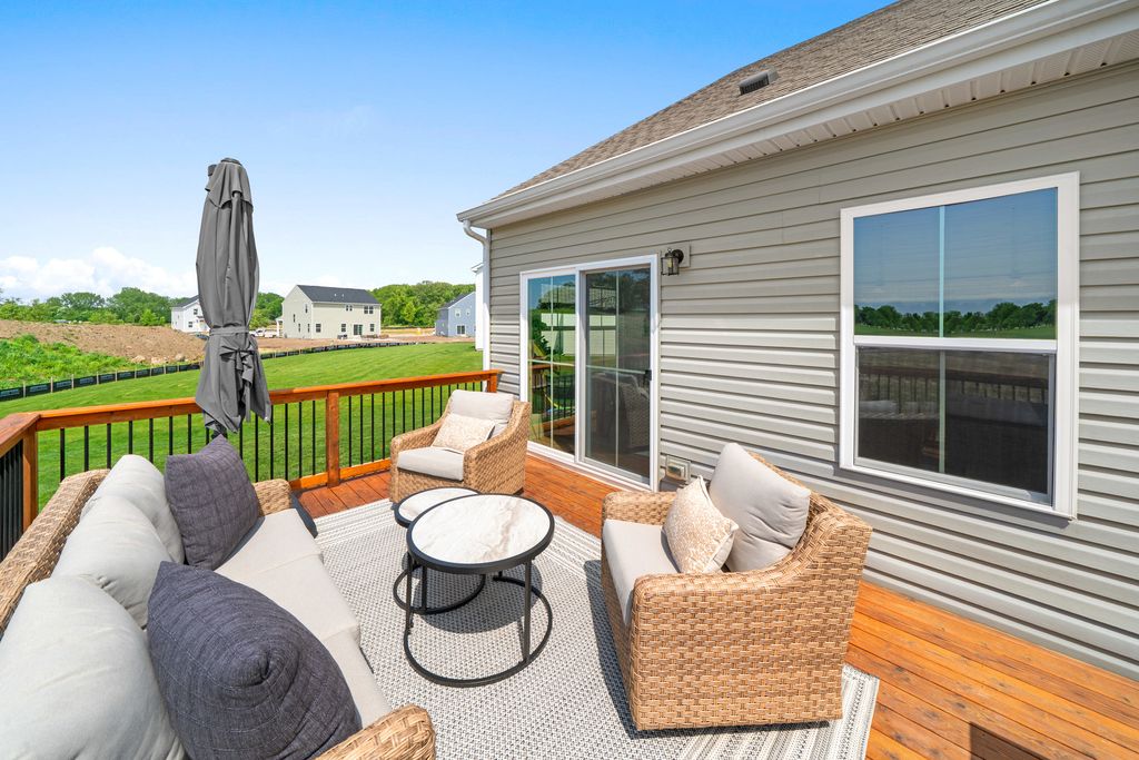 Image 26 of property listing at 1306 S Wind Drive, Sandwich, IL 60548