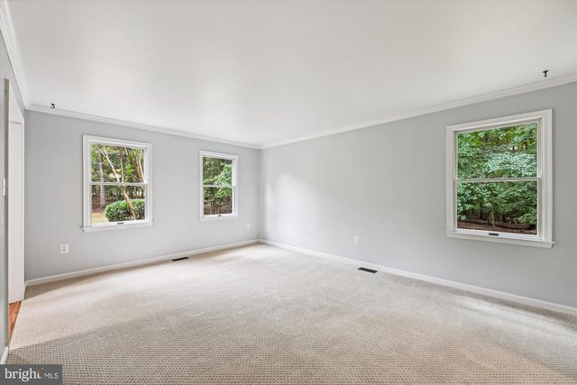 3643 FOXHALL PL, White Plains, MD 20695