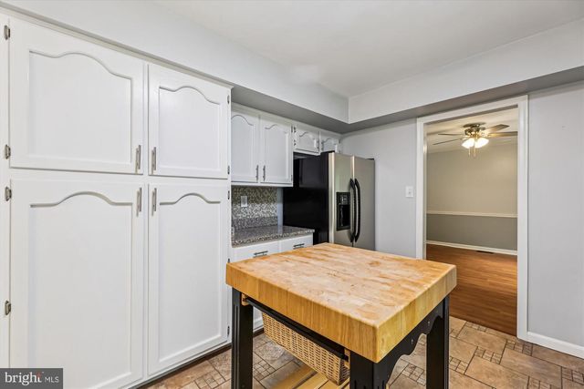 3643 FOXHALL PL, White Plains, MD 20695