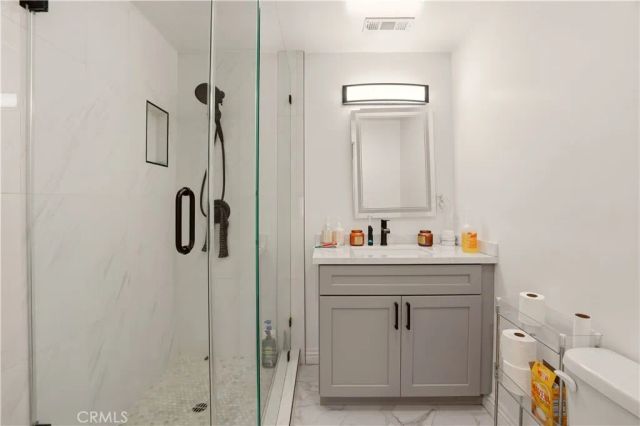 339 E 103 Street, Los Angeles, CA 90003