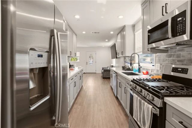 339 E 103 Street, Los Angeles, CA 90003