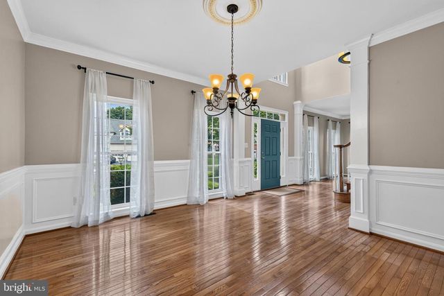 8155 CANCUN CT, Gainesville, VA 20155