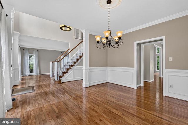 8155 CANCUN CT, Gainesville, VA 20155