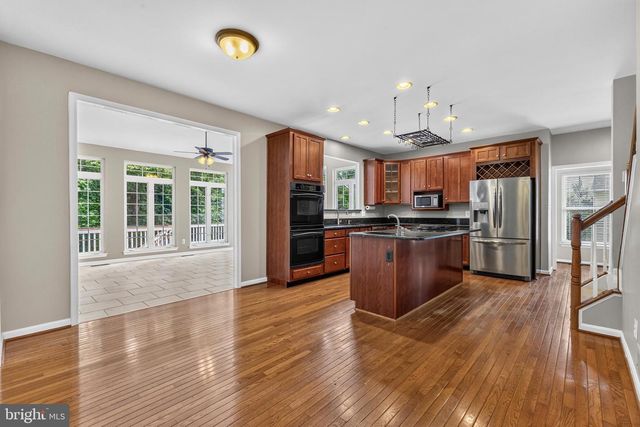 8155 CANCUN CT, Gainesville, VA 20155