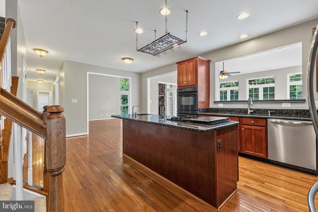 8155 CANCUN CT, Gainesville, VA 20155