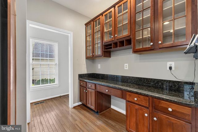8155 CANCUN CT, Gainesville, VA 20155