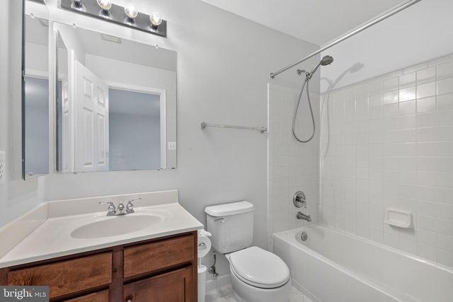 8155 CANCUN CT, Gainesville, VA 20155