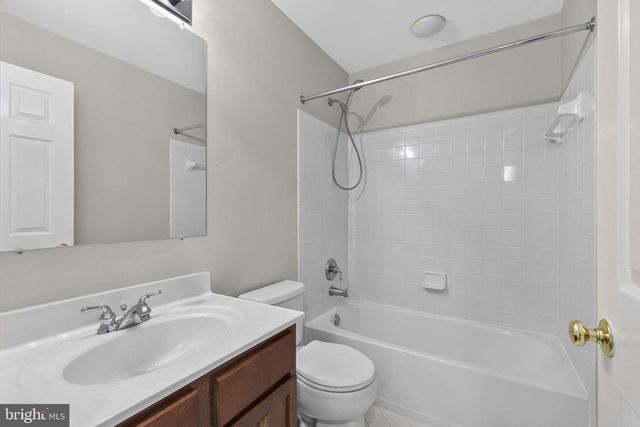 8155 CANCUN CT, Gainesville, VA 20155