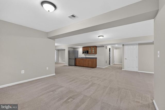 8155 CANCUN CT, Gainesville, VA 20155