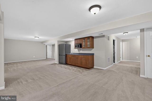 8155 CANCUN CT, Gainesville, VA 20155