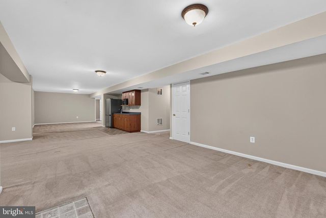 8155 CANCUN CT, Gainesville, VA 20155
