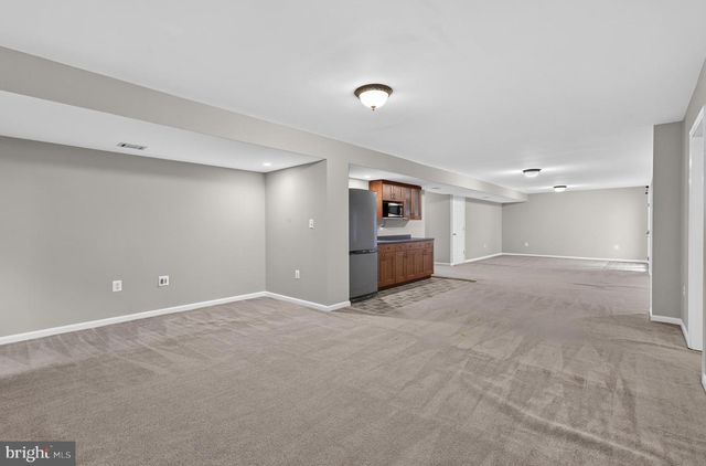 8155 CANCUN CT, Gainesville, VA 20155
