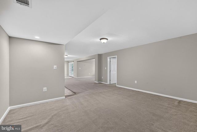 8155 CANCUN CT, Gainesville, VA 20155