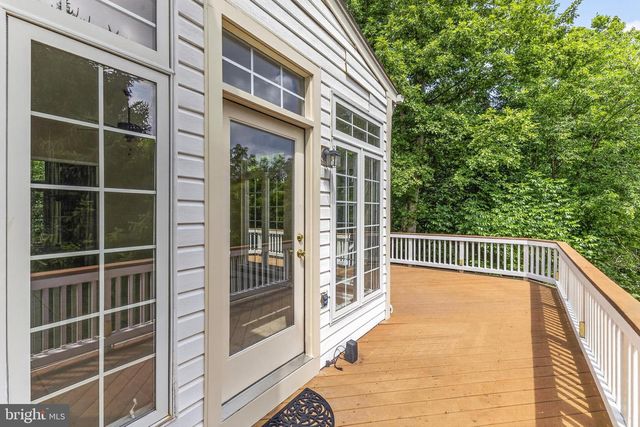 8155 CANCUN CT, Gainesville, VA 20155