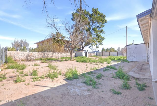 495 BUFORD Road, Socorro, TX 79927
