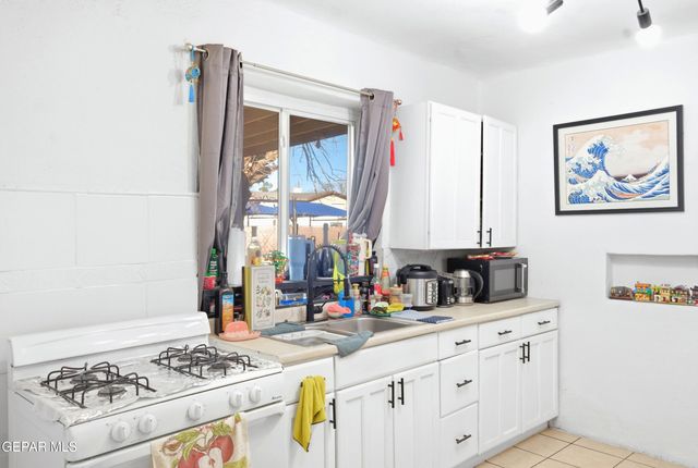 495 BUFORD Road, Socorro, TX 79927