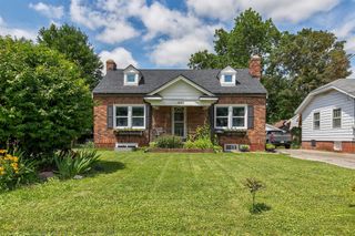 4301 Hickman Road, Des Moines, IA 50310
