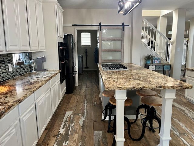 1201 Cambridge Court, Seabrook, TX 77586