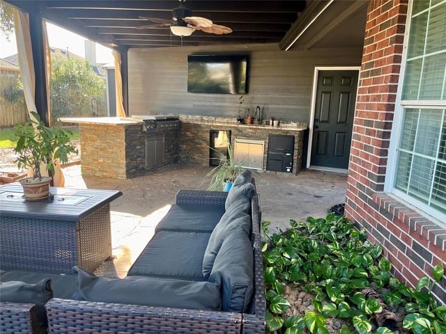 1201 Cambridge Court, Seabrook, TX 77586