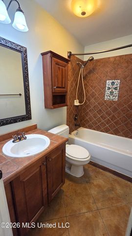 85 Lee Creek Cove, Byhalia, MS 38611
