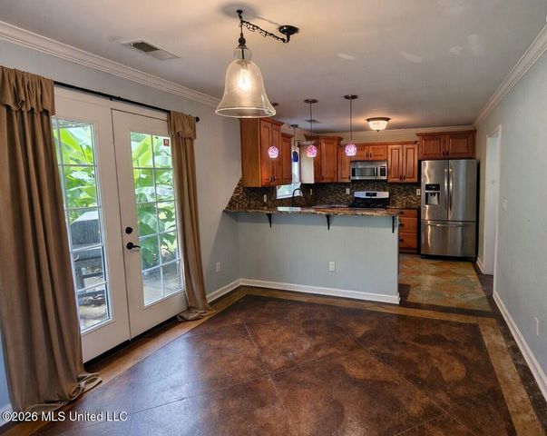 85 Lee Creek Cove, Byhalia, MS 38611