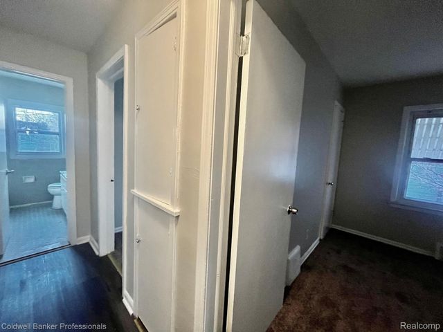 19130 WOODCREST Street, Harper Woods, MI 48225