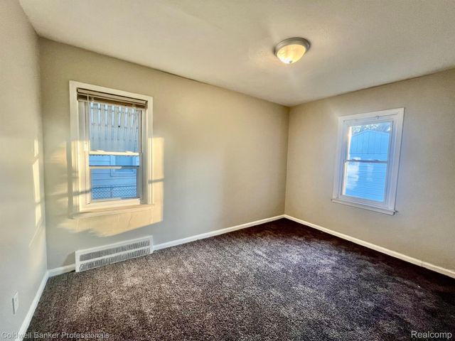 19130 WOODCREST Street, Harper Woods, MI 48225