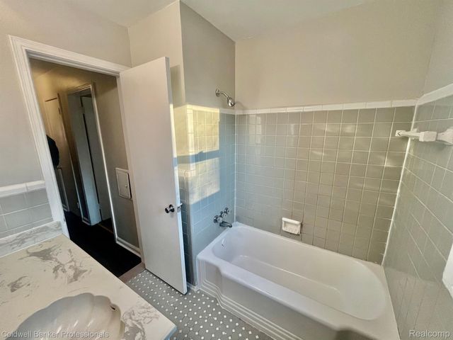 19130 WOODCREST Street, Harper Woods, MI 48225