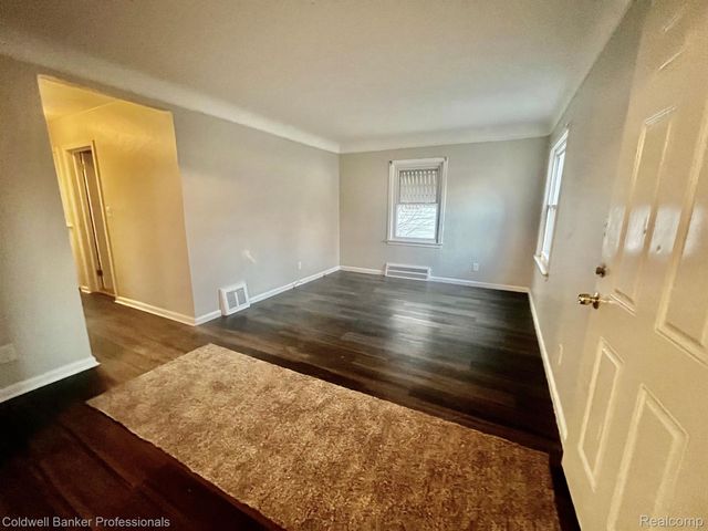 19130 WOODCREST Street, Harper Woods, MI 48225